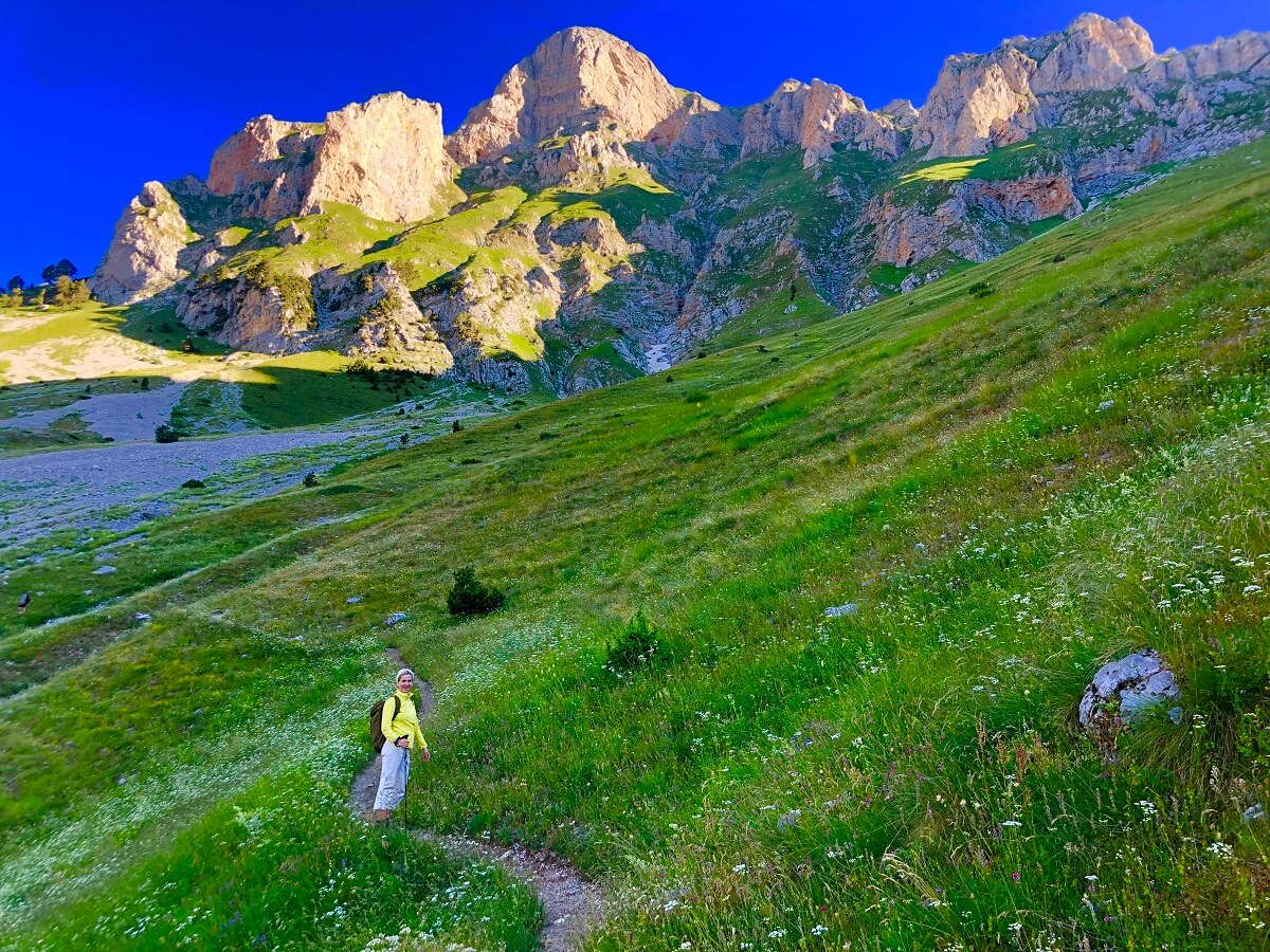 Lonely Planet about the Accursed Mountains 