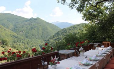 Pack Raft, Trek und Cycle über den westlichen Balkan 28 Hotel Tutto