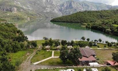 Агора Фармхоусе