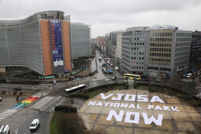 BRUSSELS-c-Alexander-Louvet - מוגדל