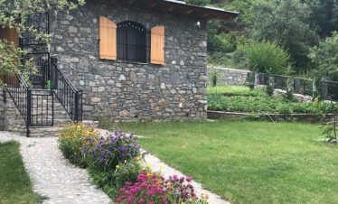 Pack Raft, Trek und Cycle über den westlichen Balkan 44 Rasthaus Korabi