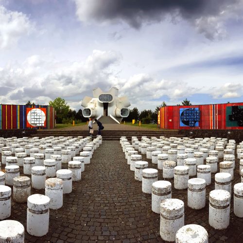 Maak de beste foto's van het zeer beroemde museumcomplex Makedonium in Krusevo!